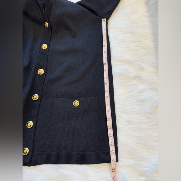 St. John Women’s Black Knit Long V-Neck 6 Buttons Front Cardigan M - Picture 7 of 12